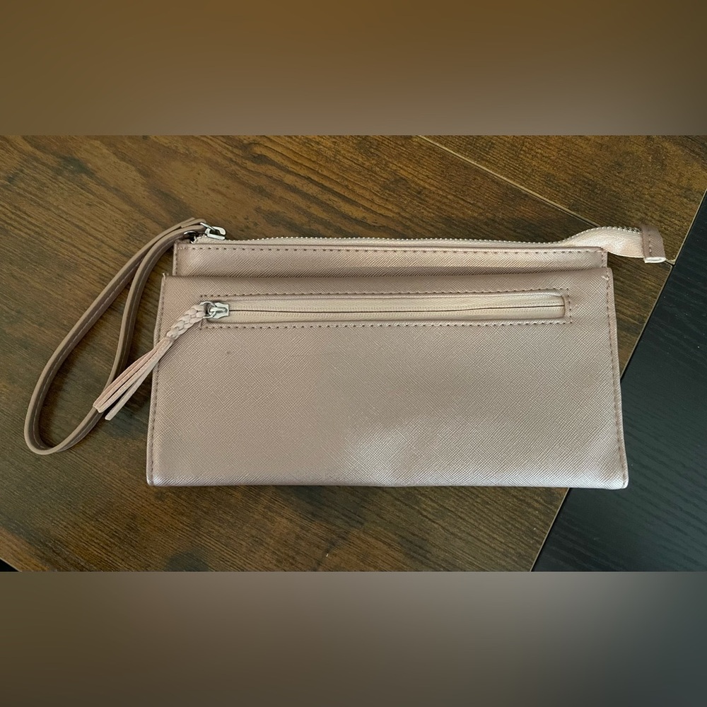 Elegant Pink Women's Wristlet